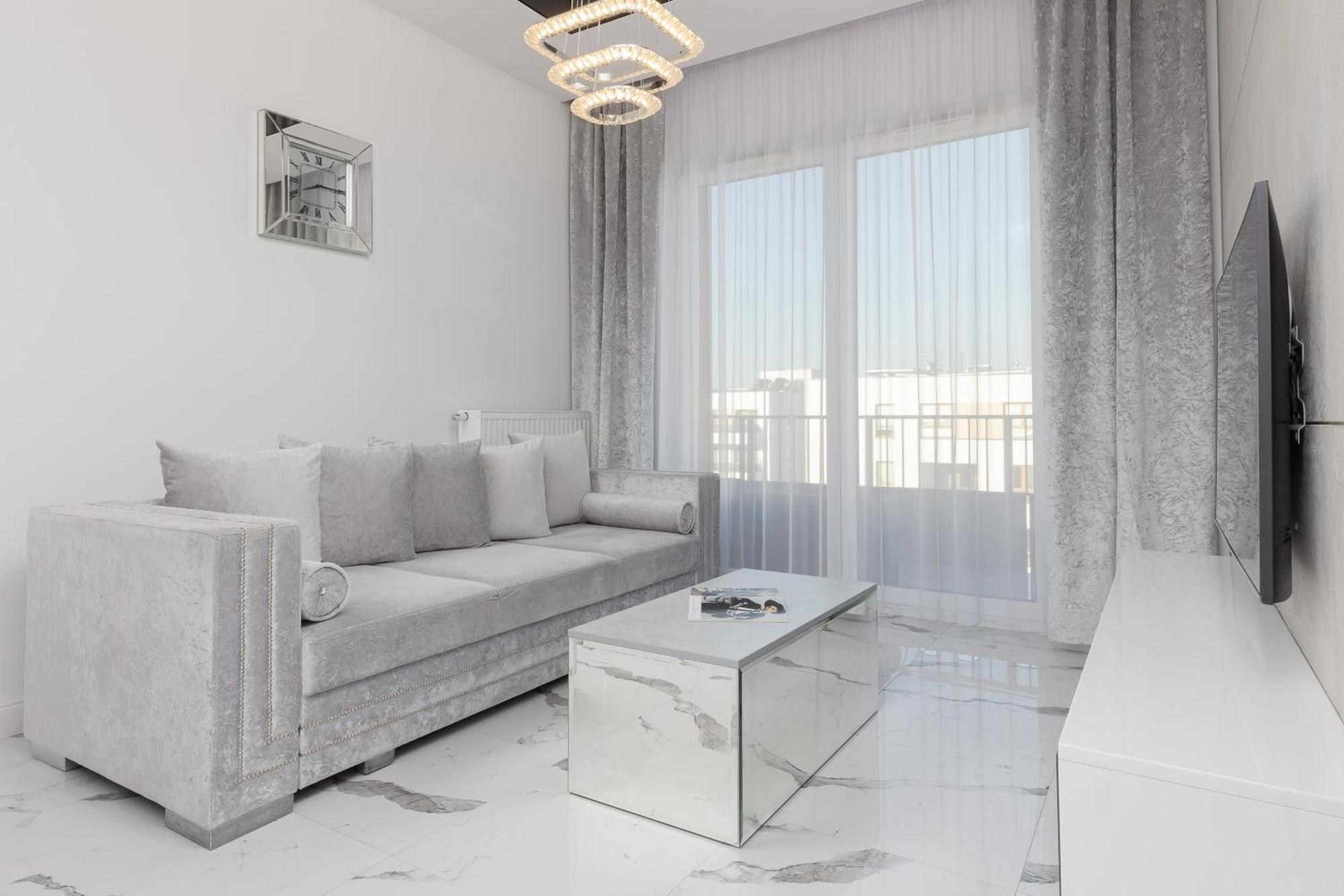 Elegant Apartments With Balcony & Parking Warsaw By Noclegi Renters Zewnętrze zdjęcie